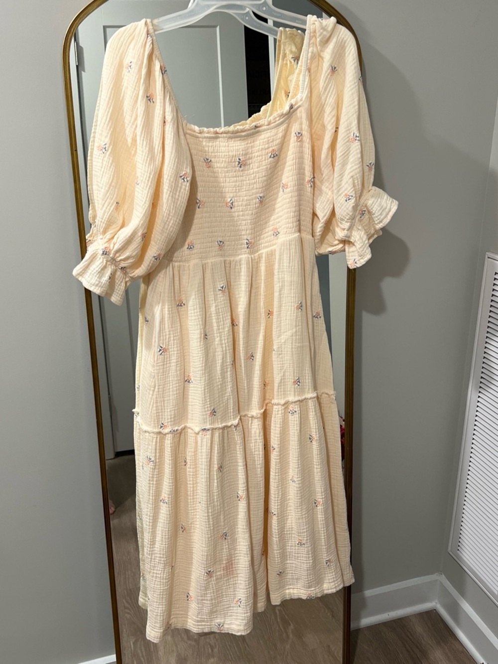 Listicle Peach Puff-Sleeve Tiered Maxi Dress